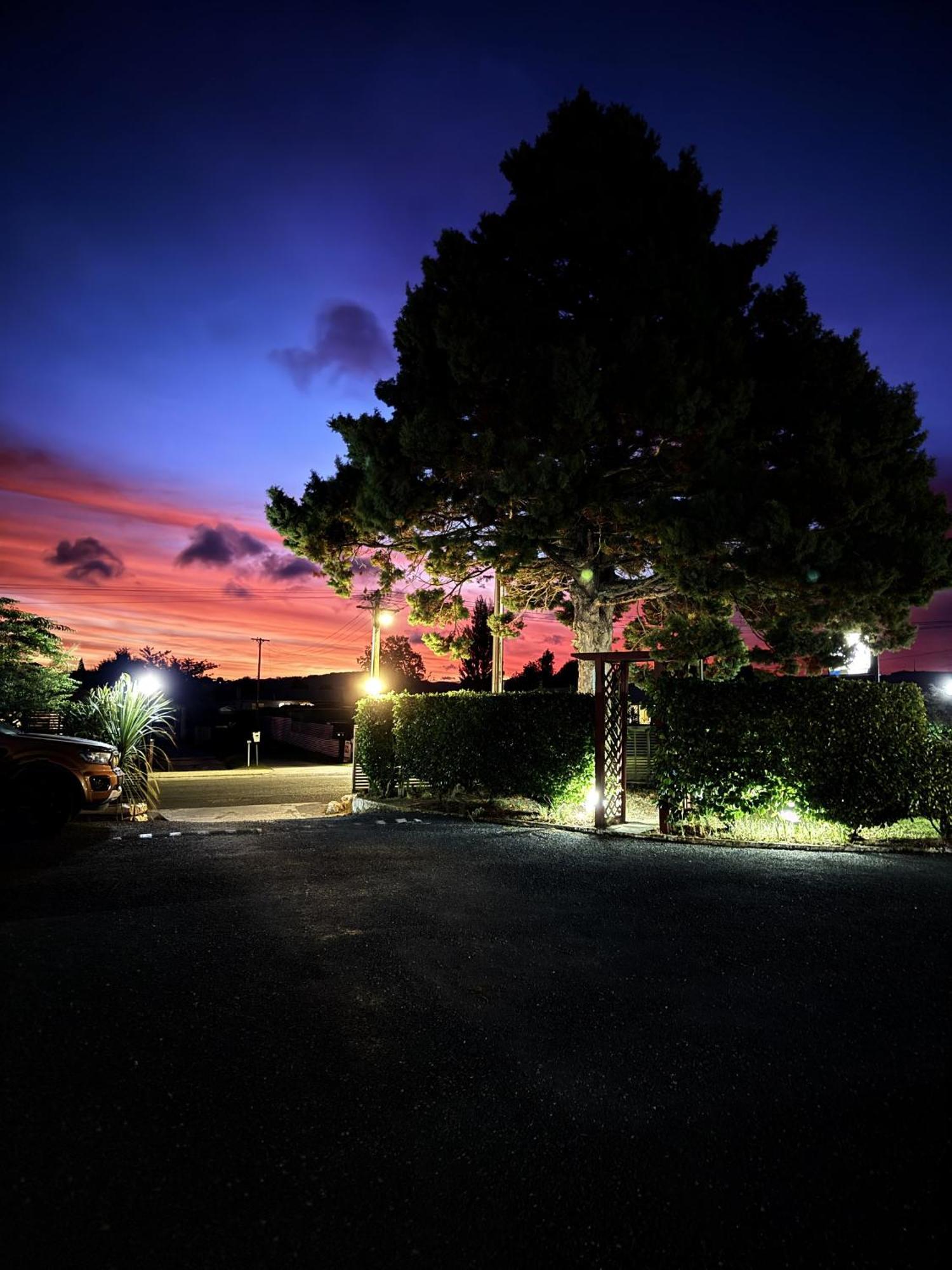Camellia Court Family Motel Taupo Exterior photo